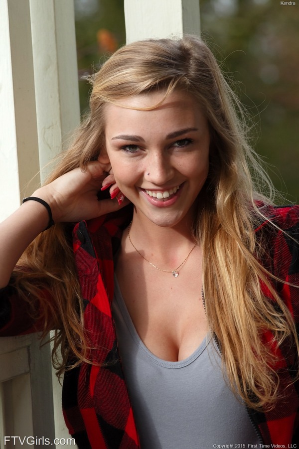 Kendra Sunderland College Freshman 09