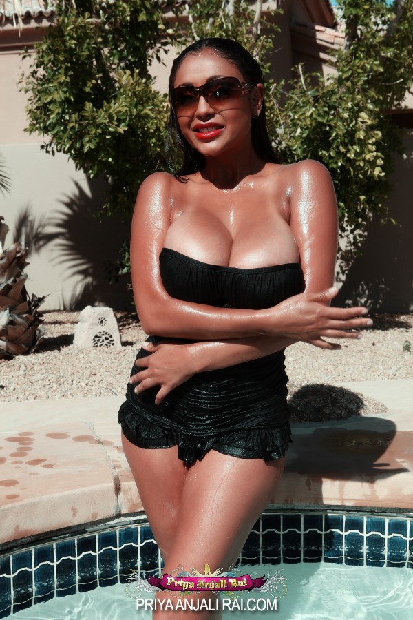 Priya Rai so hot in Arizona 05